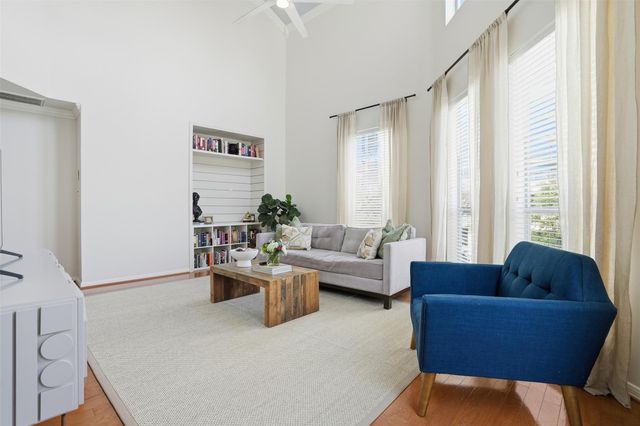 1250 W 18th Street, Houston, TX 77008