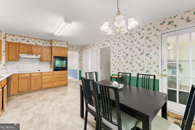 385 Deerwood Drive, Suwanee, GA 30024