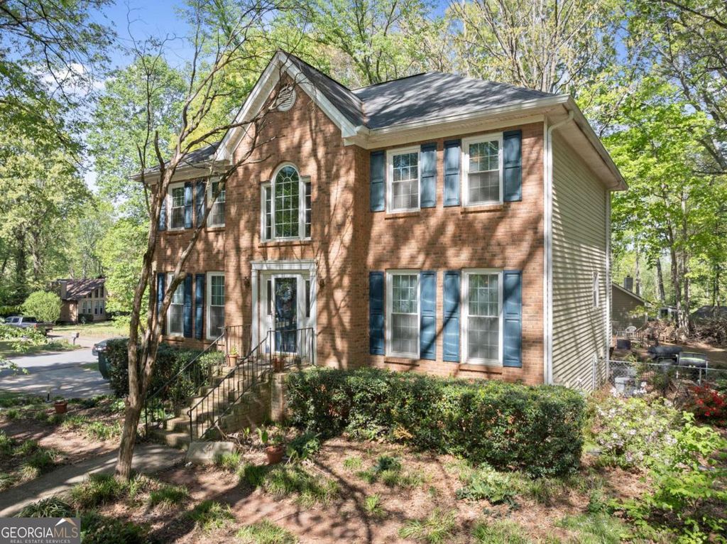 385 Deerwood Drive, Suwanee, GA 30024