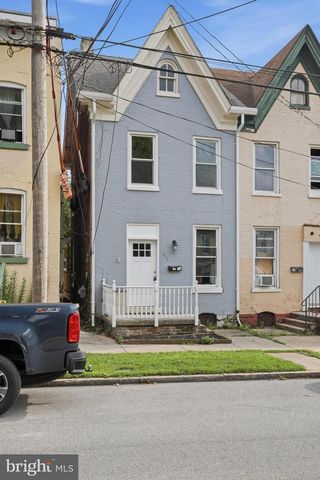 411 W MARTIN ST, Martinsburg, WV 25401