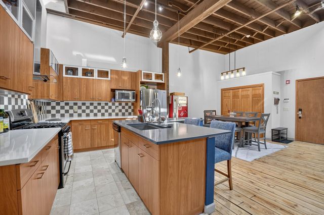 25 W Commercial St Apt 10, Waterloo, IA 50701
