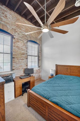 25 W Commercial St Apt 10, Waterloo, IA 50701