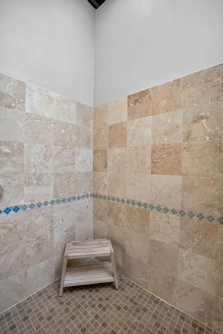 25 W Commercial St Apt 10, Waterloo, IA 50701