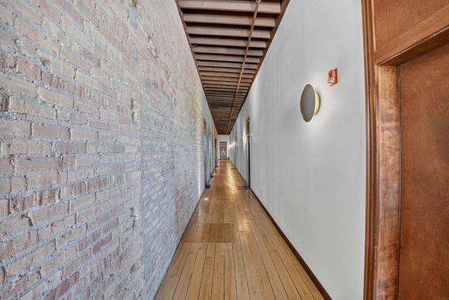 25 W Commercial St Apt 10, Waterloo, IA 50701