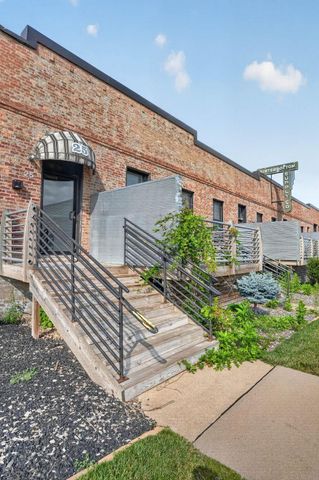 25 W Commercial St Apt 10, Waterloo, IA 50701