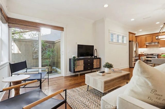 118 E Sierra Madre, Sierra Madre, CA 91024