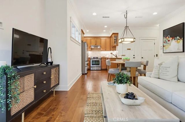 118 E Sierra Madre, Sierra Madre, CA 91024