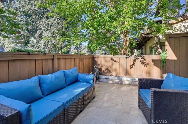 118 E Sierra Madre, Sierra Madre, CA 91024