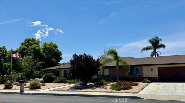 41565 Thornton, Hemet, CA 92544