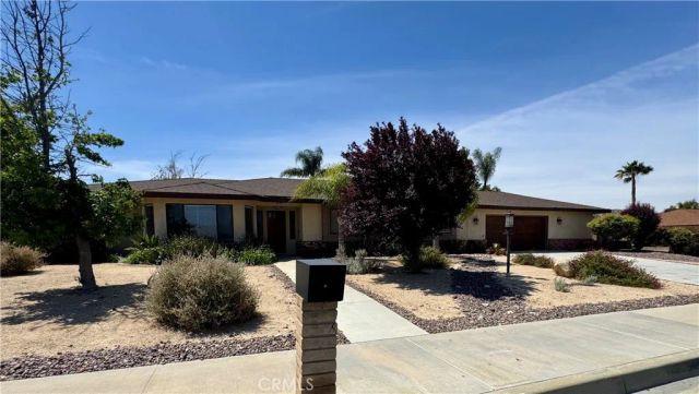 41565 Thornton, Hemet, CA 92544