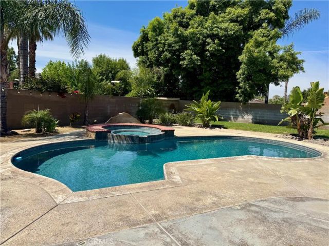 41565 Thornton, Hemet, CA 92544
