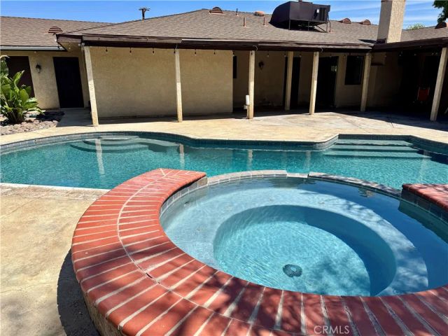 41565 Thornton, Hemet, CA 92544
