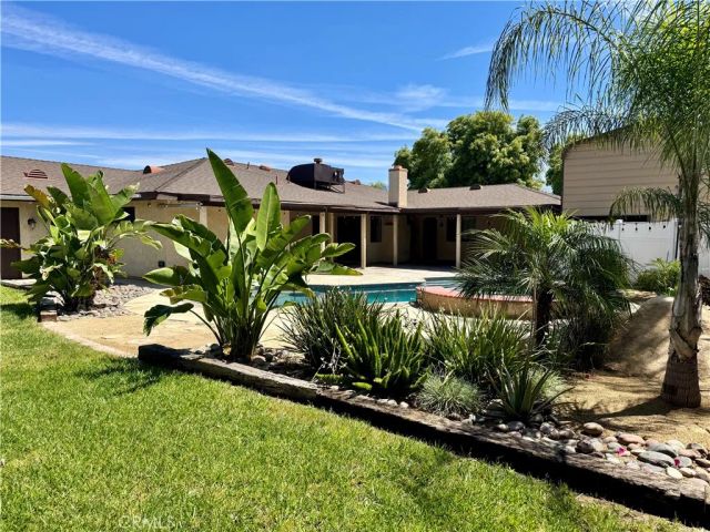 41565 Thornton, Hemet, CA 92544