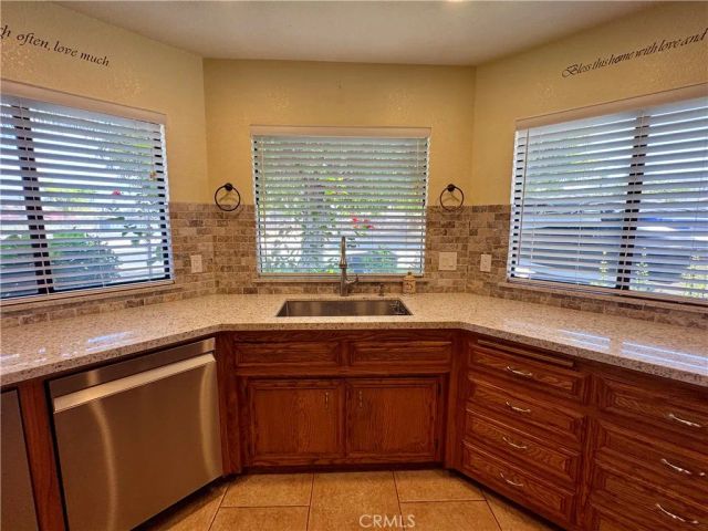 41565 Thornton, Hemet, CA 92544
