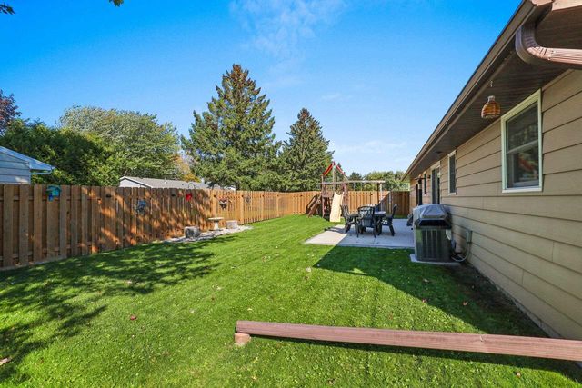 1228 O KEEFE COURT, De Pere, WI 54115