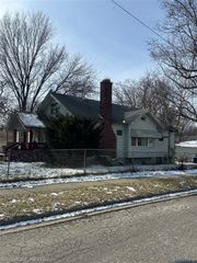 82 Earlmoor Boulevard, Pontiac, MI 48341