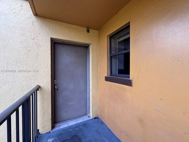 500 NW 114th Ave 201, Sweetwater, FL 33172