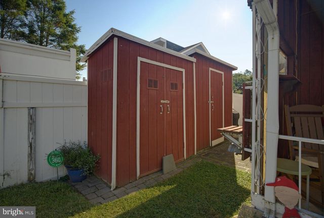 808 MANATAWNA AVE, Philadelphia, PA 19128