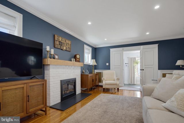 808 MANATAWNA AVE, Philadelphia, PA 19128