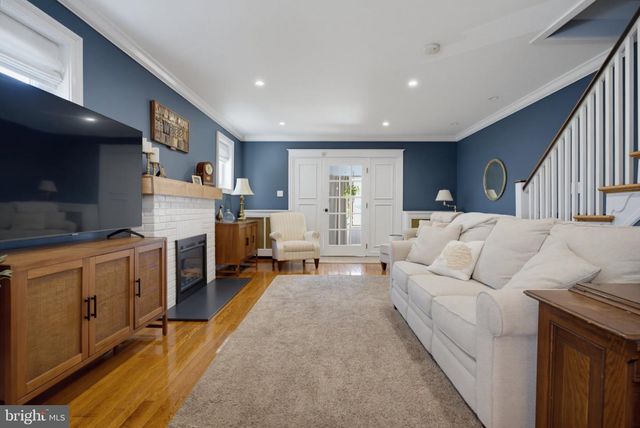 808 MANATAWNA AVE, Philadelphia, PA 19128