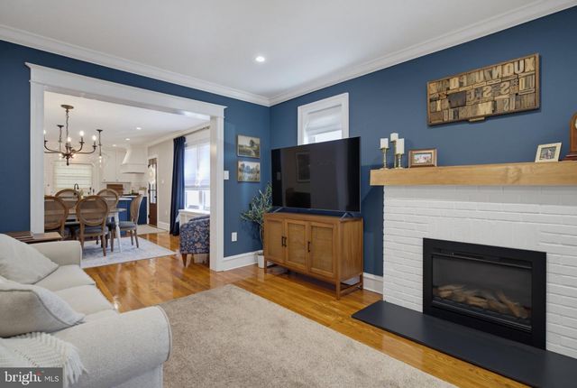 808 MANATAWNA AVE, Philadelphia, PA 19128