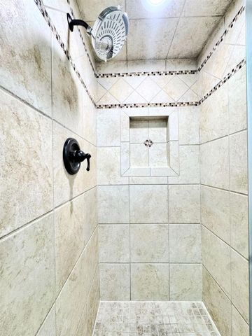 2317 N BAY STREET, Appleton, WI 54911