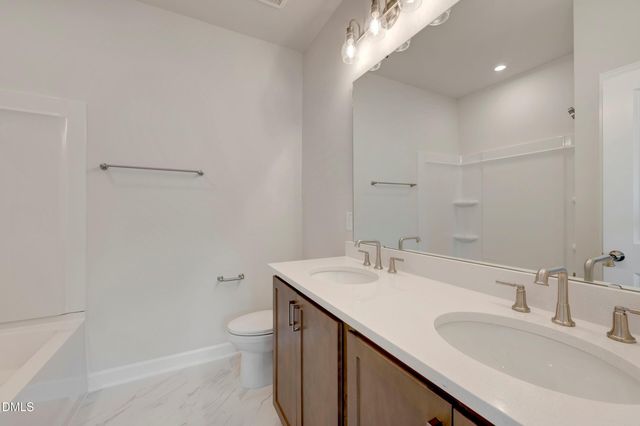 8 Quietwood Way, Pittsboro, NC 27312