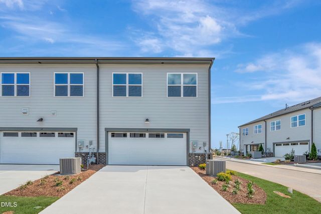 8 Quietwood Way, Pittsboro, NC 27312