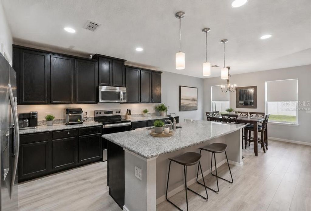 Image 2 of property listing at 2815 MONTICELLO WAY, Kissimmee, FL 34741