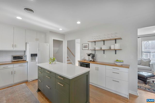 103 LIDE PL, Charlottesville, VA 22902