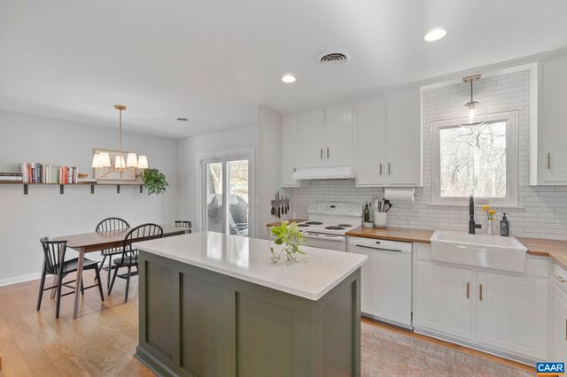 103 LIDE PL, Charlottesville, VA 22902