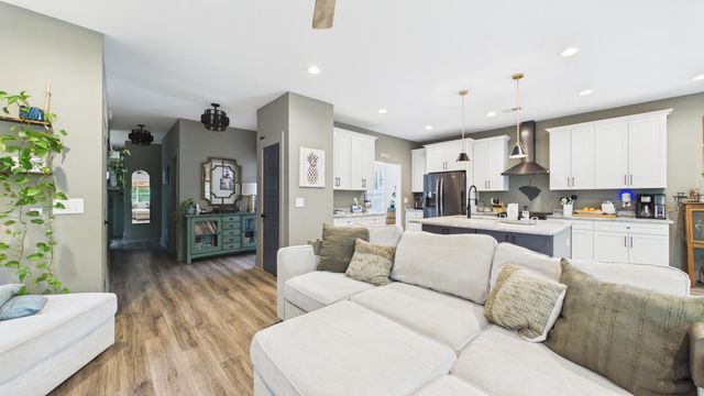 1936 Chestnut Oak Lane, Charleston, SC 29414