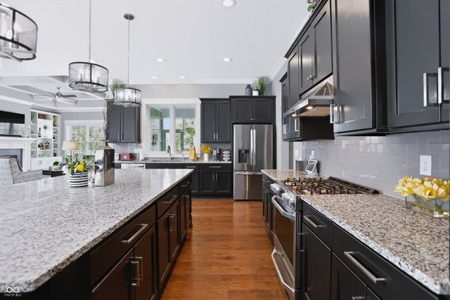 1674 Avondale Drive, Westfield, IN 46074