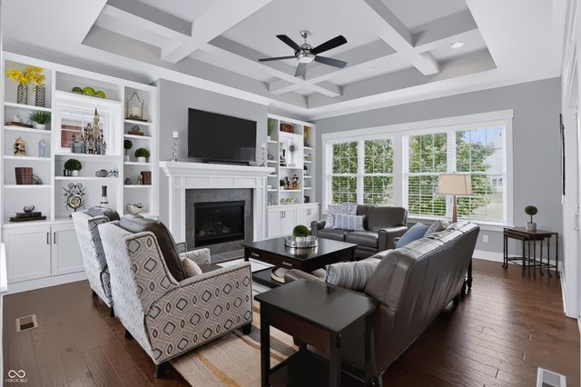 1674 Avondale Drive, Westfield, IN 46074