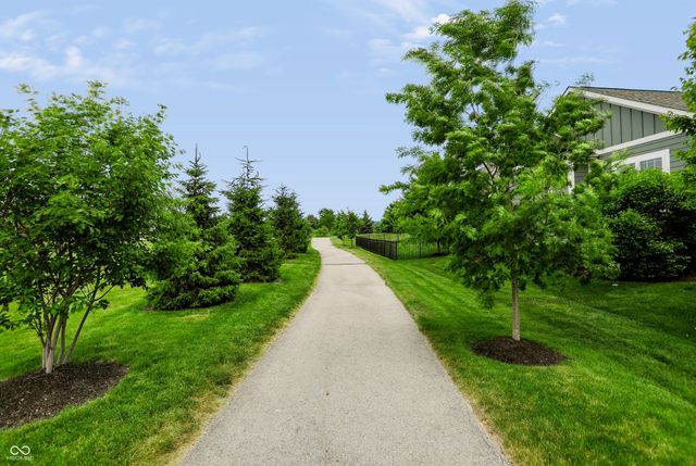 1674 Avondale Drive, Westfield, IN 46074