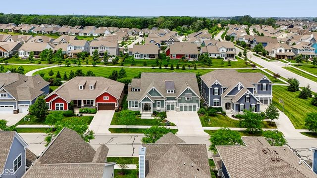1674 Avondale Drive, Westfield, IN 46074