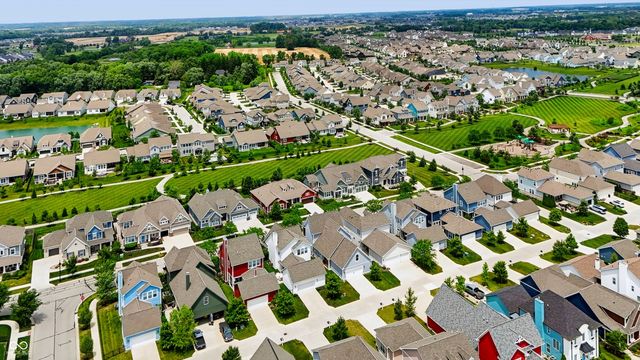 1674 Avondale Drive, Westfield, IN 46074