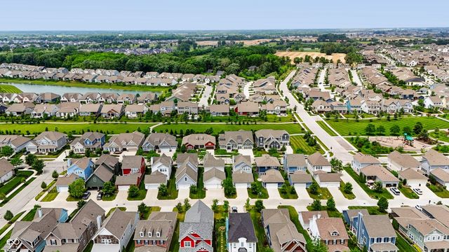 1674 Avondale Drive, Westfield, IN 46074