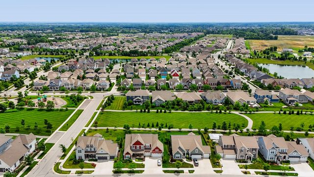 1674 Avondale Drive, Westfield, IN 46074