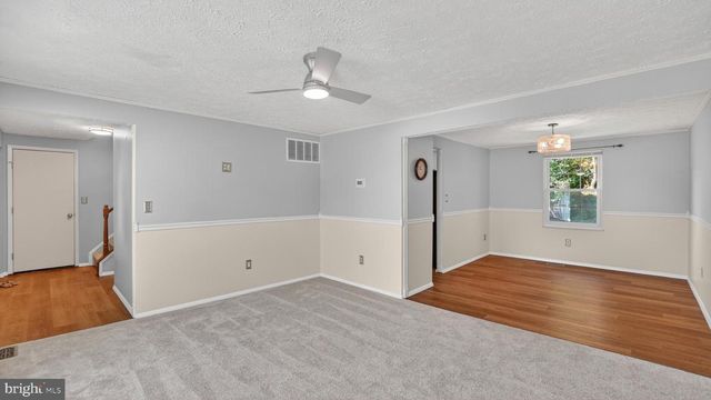 7912 PEPPERBOX LN, Pasadena, MD 21122