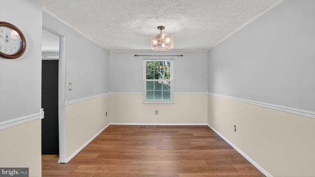 7912 PEPPERBOX LN, Pasadena, MD 21122