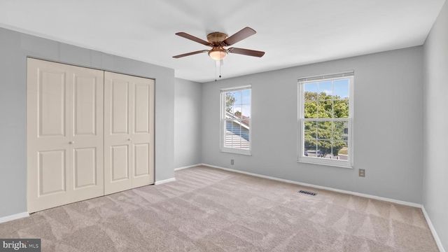 7912 PEPPERBOX LN, Pasadena, MD 21122