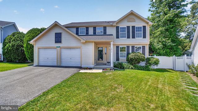 7912 PEPPERBOX LN, Pasadena, MD 21122