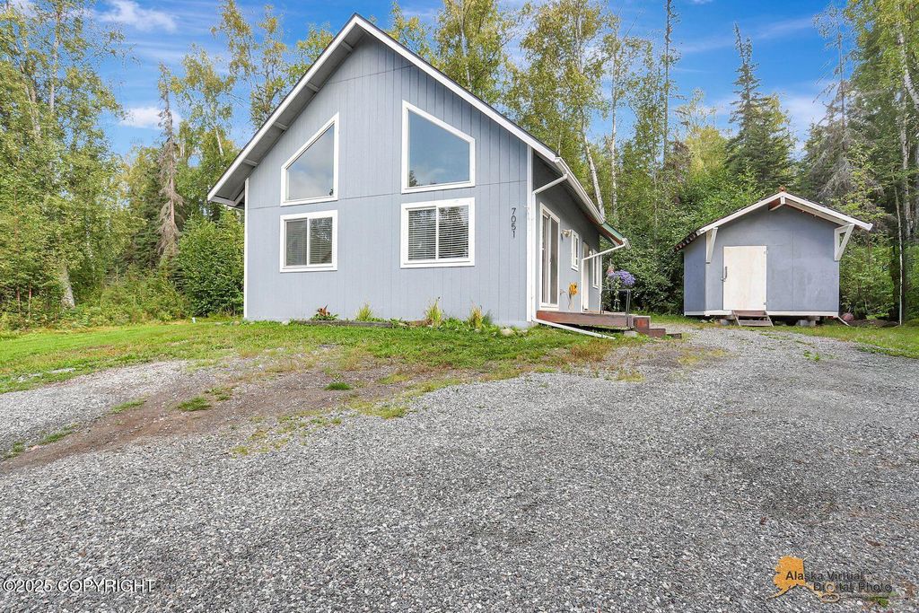 7051 W Joes Drive, Wasilla, AK 99623