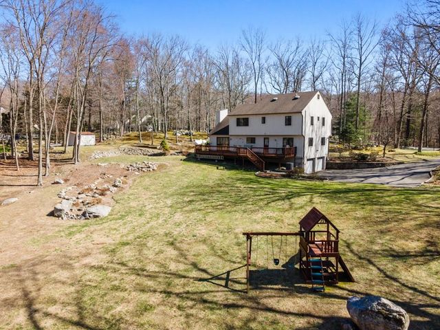 5 Canaan Circle, South Salem, NY 10590