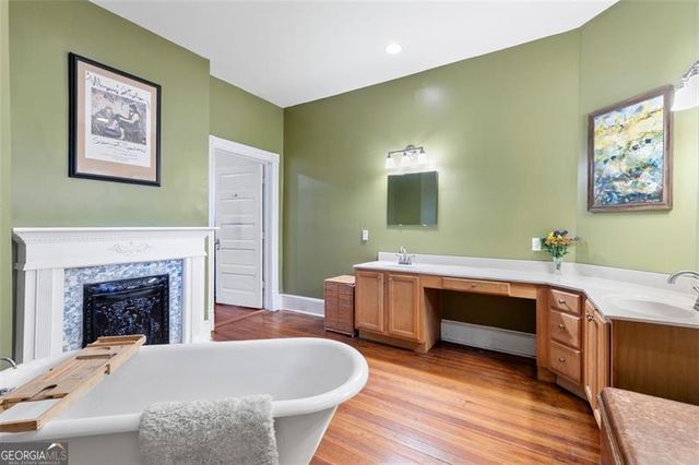 1092 OAK Street, Atlanta, GA 30310