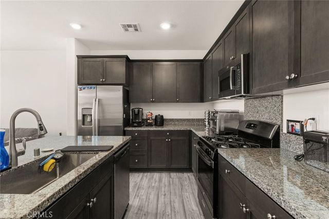 16680 Wyndham Lane 3, Fontana, CA 92336