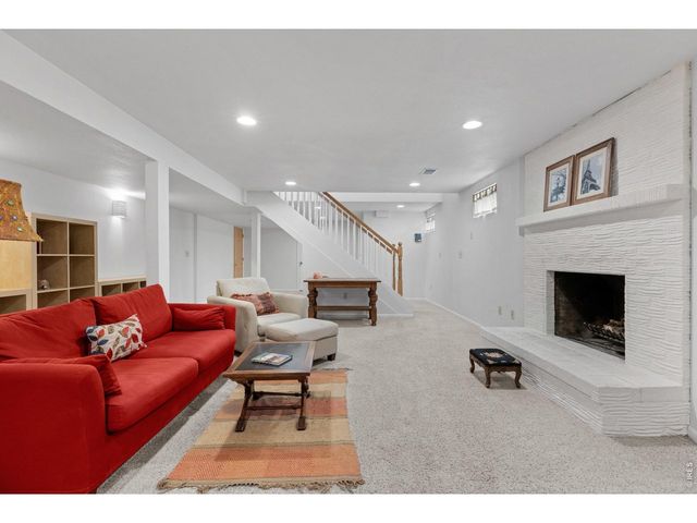 7715 Essex Pl, Boulder, CO 80301