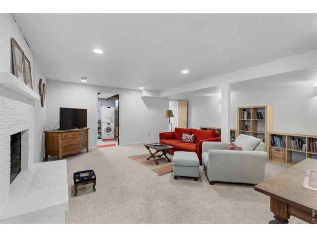 7715 Essex Pl, Boulder, CO 80301