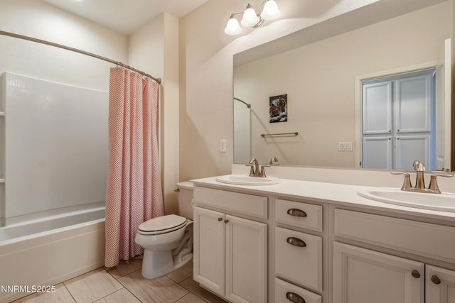 962 W End Street, Carson City, NV 89701